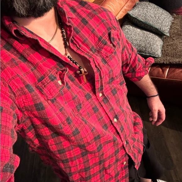 awesomely worn- Red and black Flannel, long sleeve shirt! - Picture 3 of 5